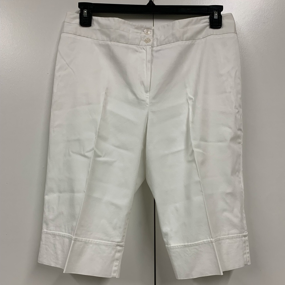 A. Byer Bermuda White Shorts - sz 13